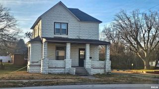 428 N MAIN Street, Lewistown, IL 61542