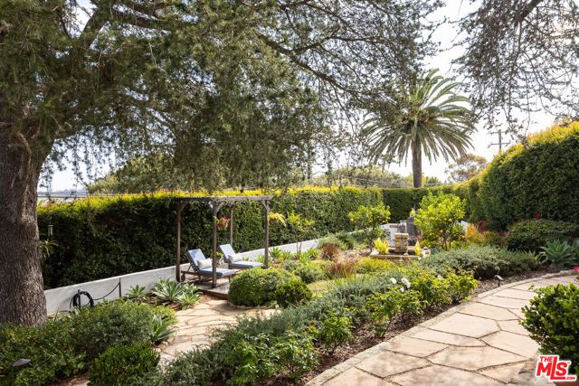 878 Paseo Ferrelo, Santa Barbara, CA 93103