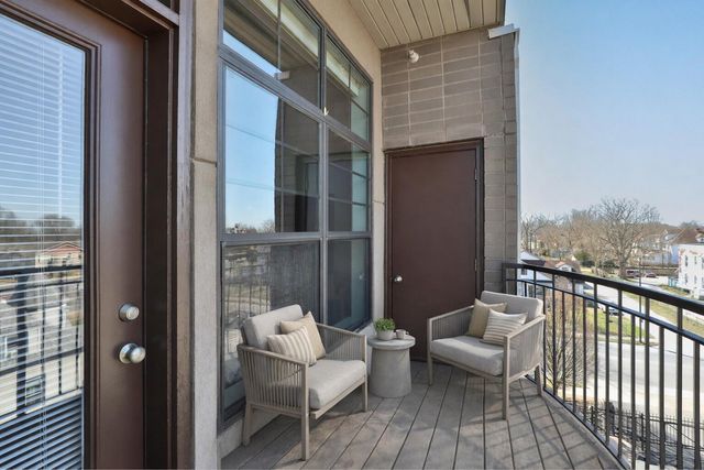 623 W Walnut Street 408, Springfield, MO 65806