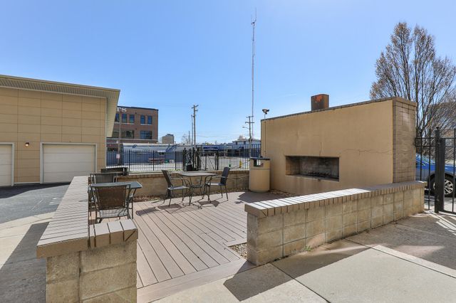 623 W Walnut Street 408, Springfield, MO 65806