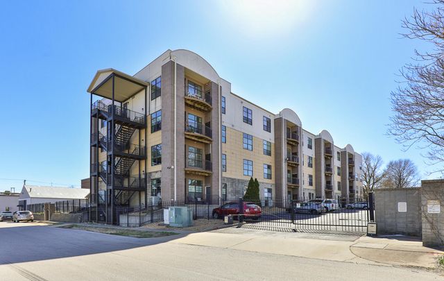 623 W Walnut Street 408, Springfield, MO 65806