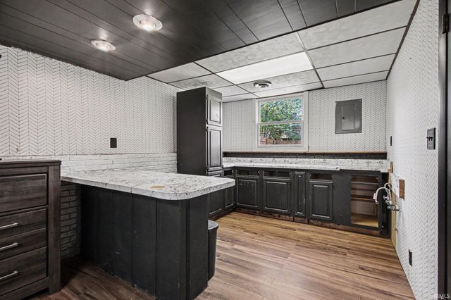 1707 Peachtree Drive, Valparaiso, IN 46383