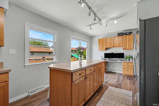 1707 Peachtree Drive, Valparaiso, IN 46383