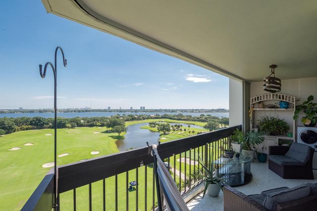 2000 Presidential Way 1401, West Palm Beach, FL 33401