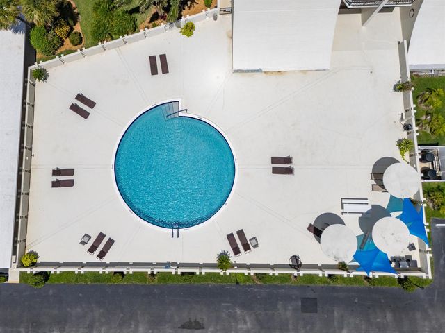 2000 Presidential Way 1401, West Palm Beach, FL 33401