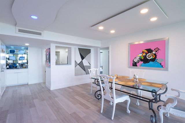 2000 Presidential Way 1401, West Palm Beach, FL 33401