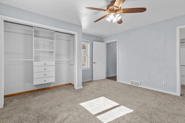 1516 RUGBY STREET, Oshkosh, WI 54902