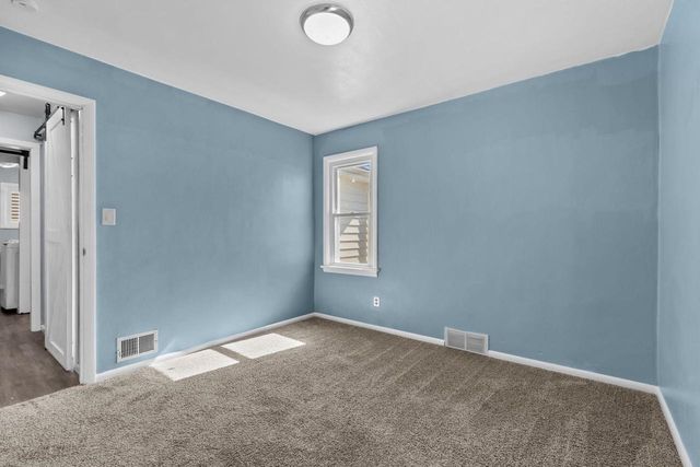 1516 RUGBY STREET, Oshkosh, WI 54902