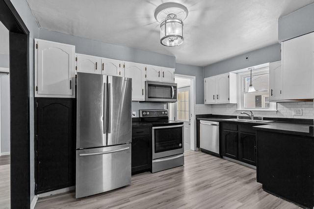 1516 RUGBY STREET, Oshkosh, WI 54902
