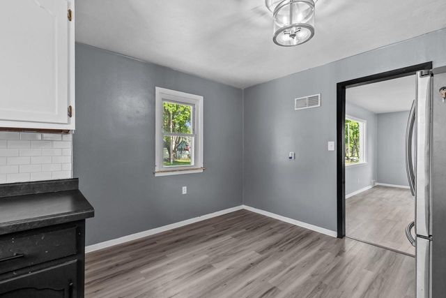 1516 RUGBY STREET, Oshkosh, WI 54902
