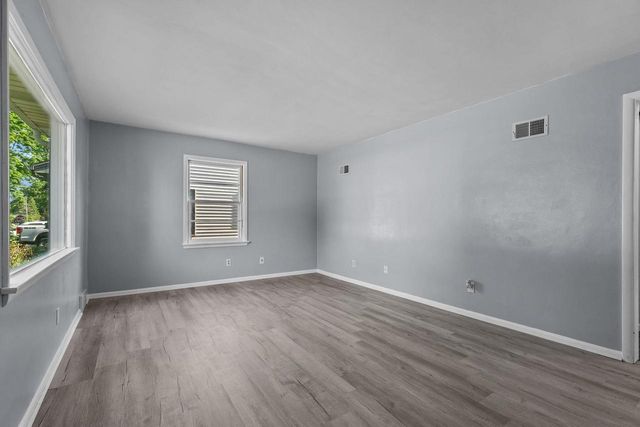 1516 RUGBY STREET, Oshkosh, WI 54902