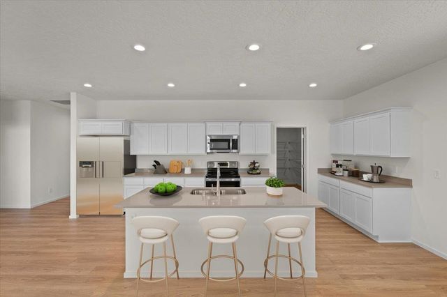 501 N ARCADIA Ave, Deer Park, WA 99006