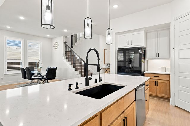 2012 Braided Mane Avenue, Aubrey, TX 76227