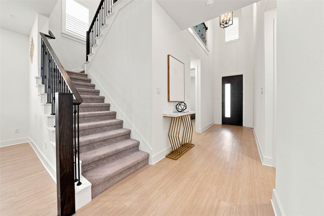 2012 Braided Mane Avenue, Aubrey, TX 76227