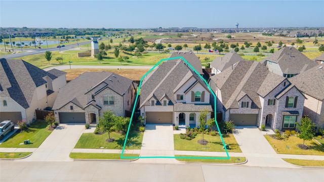 2012 Braided Mane Avenue, Aubrey, TX 76227