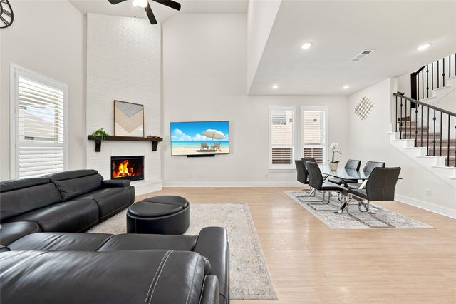 2012 Braided Mane Avenue, Aubrey, TX 76227
