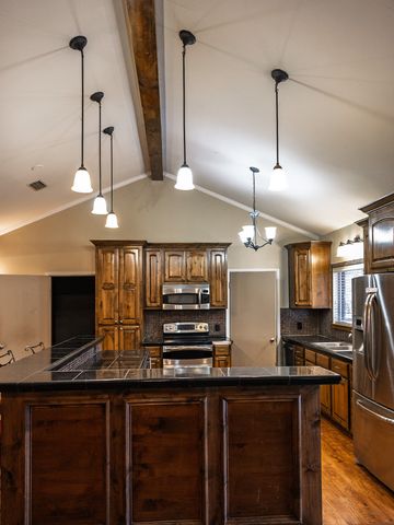 1006 Rikkity Lane, Mt Pleasant, TX 75455