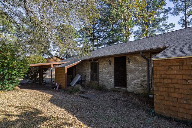 1006 Rikkity Lane, Mt Pleasant, TX 75455