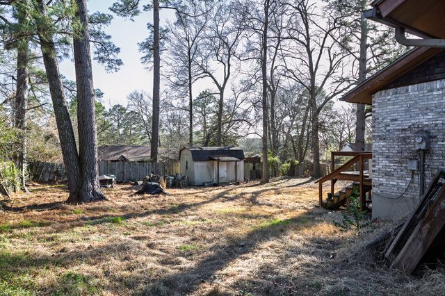 1006 Rikkity Lane, Mt Pleasant, TX 75455