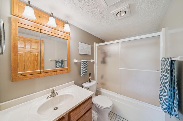 1001 Lincoln Lane, Hudson, WI 54016
