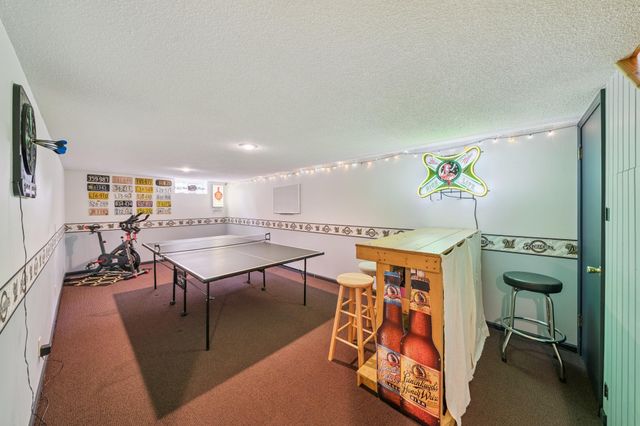 1001 Lincoln Lane, Hudson, WI 54016