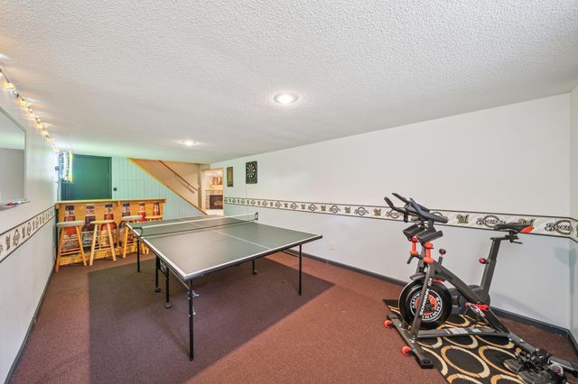1001 Lincoln Lane, Hudson, WI 54016