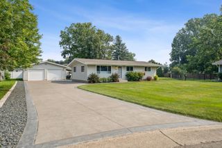 1001 Lincoln Lane, Hudson, WI 54016