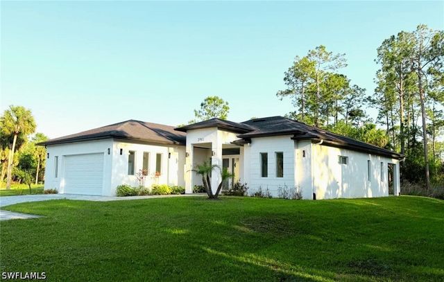 3762 32nd AVE SE, Naples, FL 34117