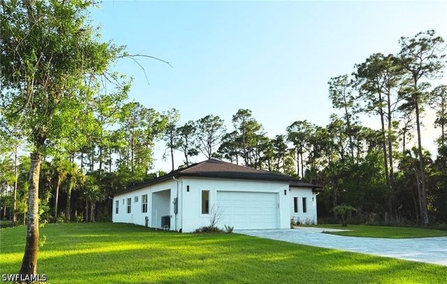3762 32nd AVE SE, Naples, FL 34117