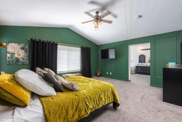 29705 Gracilior Drive, Escondido, CA 92026