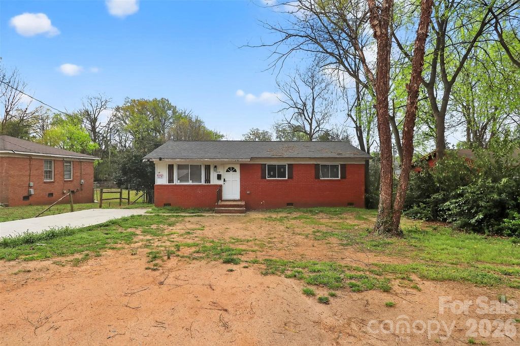 1019 Lewiston Avenue, Charlotte, NC 28208