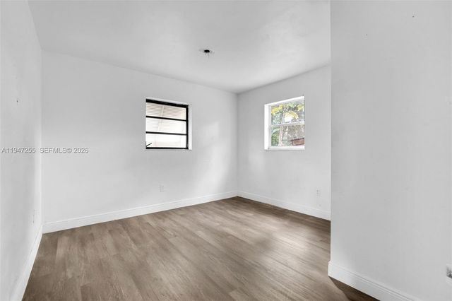 1360 NW 117th St, Miami, FL 33167