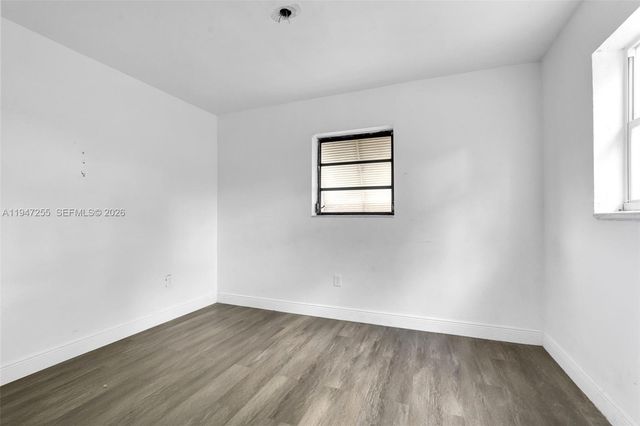 1360 NW 117th St, Miami, FL 33167