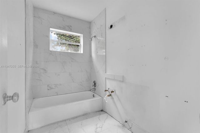 1360 NW 117th St, Miami, FL 33167