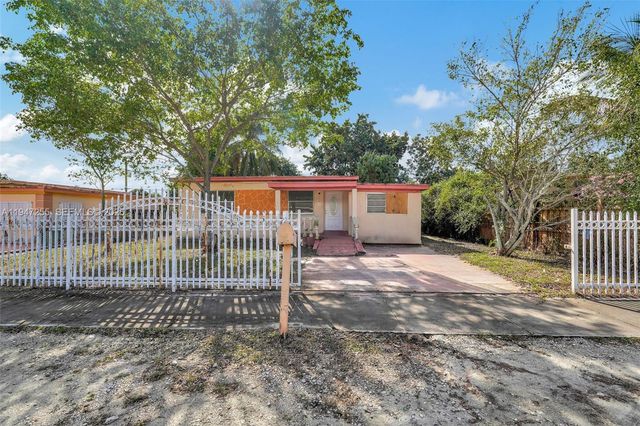 1360 NW 117th St, Miami, FL 33167