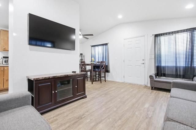 187 Ballard Street 15, El Cajon, CA 92019