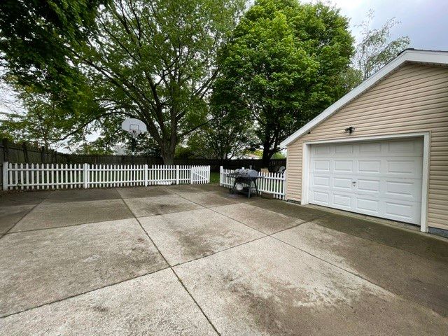 3001 OLD FRENCH Road, Erie, PA 16504