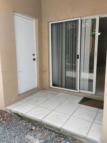 5725 NW 114th Path 107, Doral, FL 33178