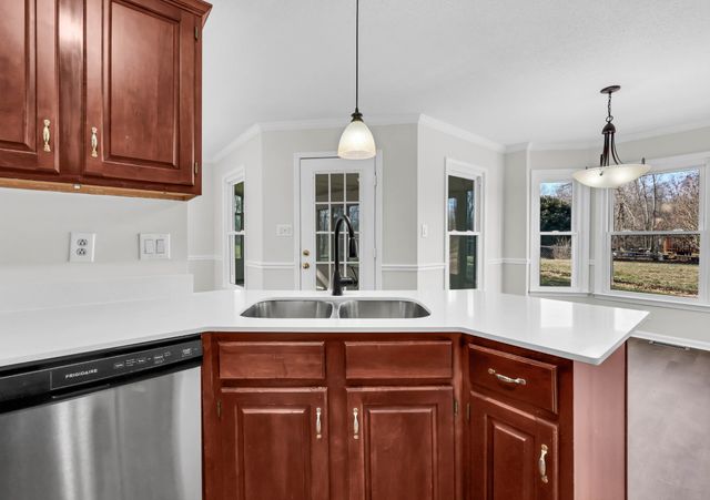 418 Martin Rd, Clarksville, TN 37042