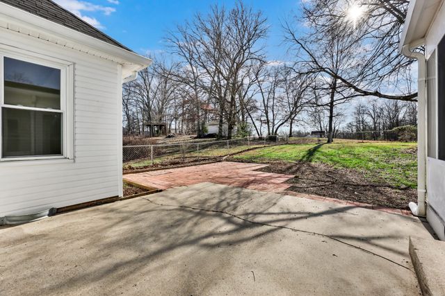 418 Martin Rd, Clarksville, TN 37042