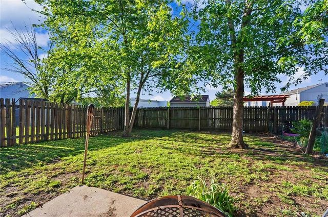 4013 Overland Drive, Lawrence, KS 66049