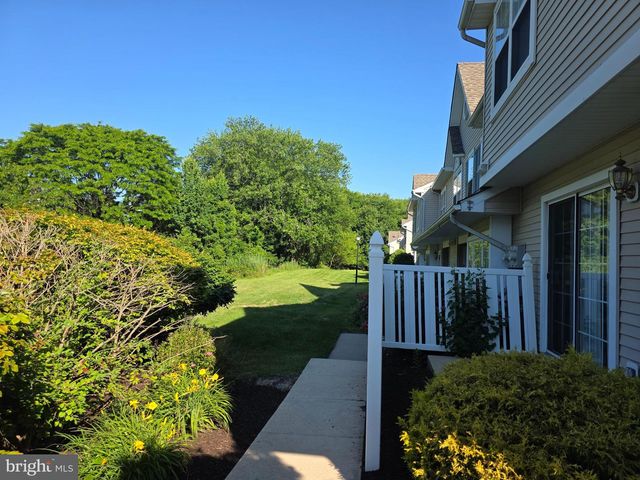 2608 STOKES RD, Mount Laurel, NJ 08054