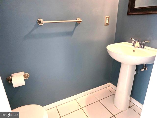 2608 STOKES RD, Mount Laurel, NJ 08054