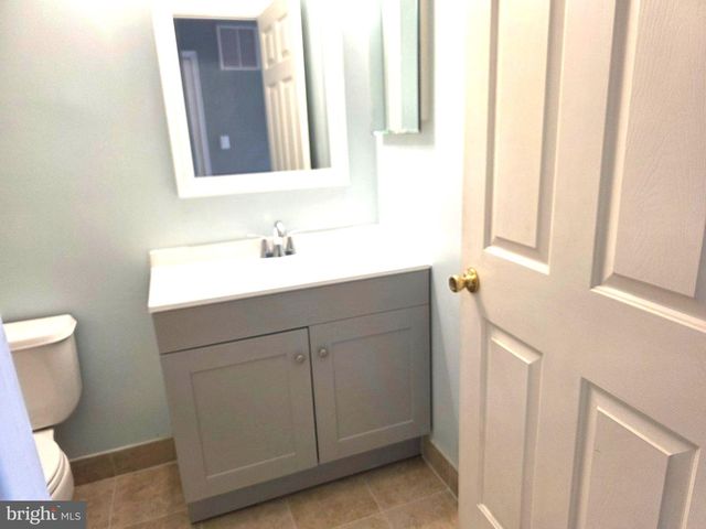 2608 STOKES RD, Mount Laurel, NJ 08054