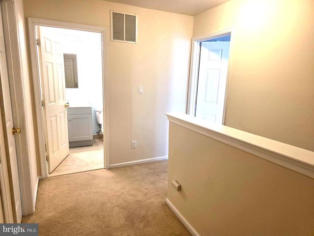 2608 STOKES RD, Mount Laurel, NJ 08054