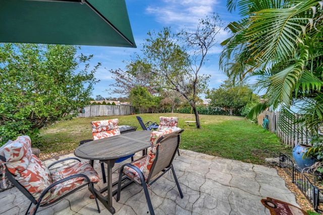 1448 NW 112th Way, Coral Springs, FL 33071