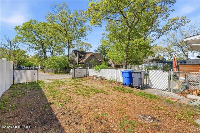 477 Mantoloking Road, Brick, NJ 08723