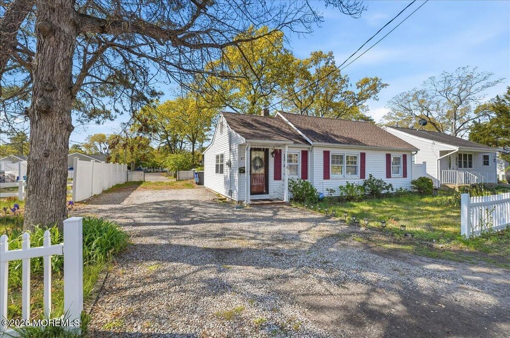 477 Mantoloking Road, Brick, NJ 08723