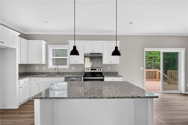 2591 Hopewell Friends Road, Asheboro, NC 27205