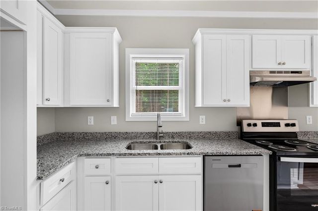 2591 Hopewell Friends Road, Asheboro, NC 27205